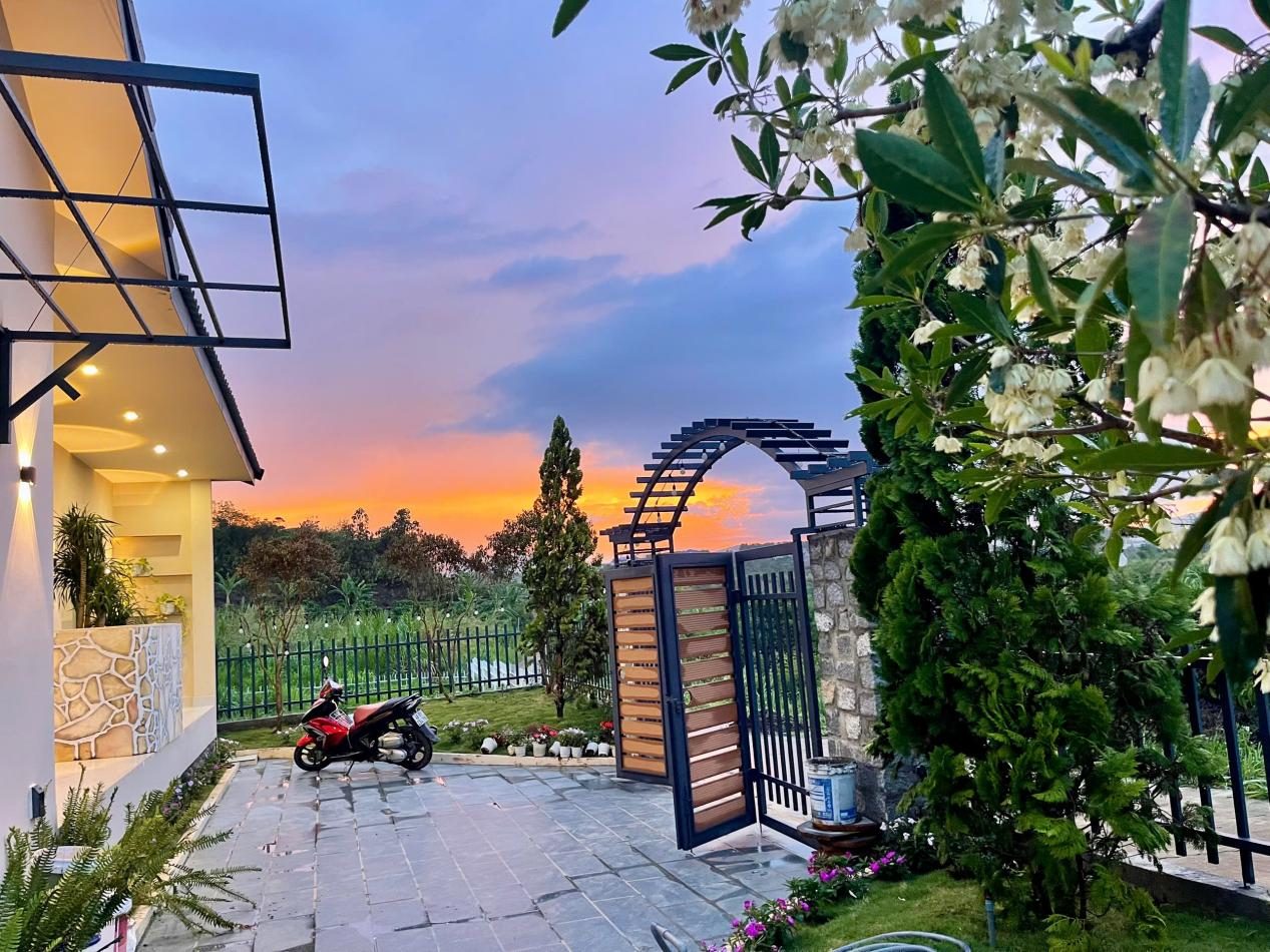 Hill House Village nhà nghỉ dưỡng Nam Ban 203m²